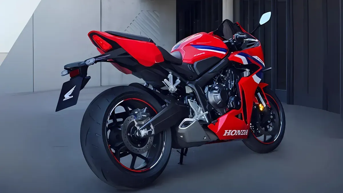 Honda CBR650R Stuns the Market: 2025 CBR650R Launched With 650cc Engine, 220 Km/h Speed – Price ₹10 Lakh